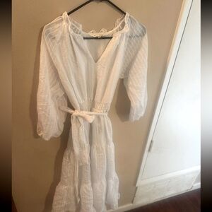 Gorgeous moon river white  flowy dress